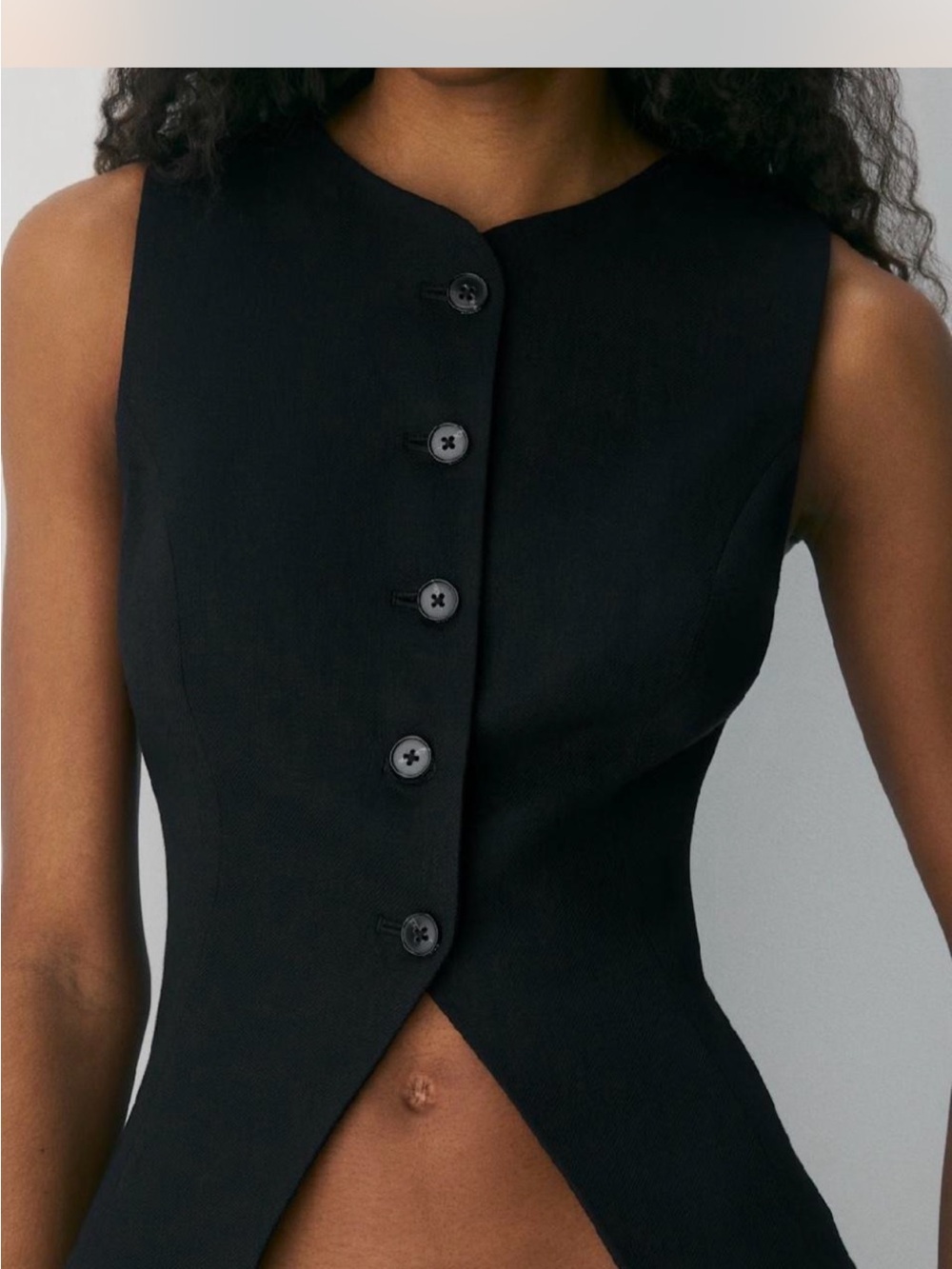 Aritzia Black Button-Front Sleeveless Camisole